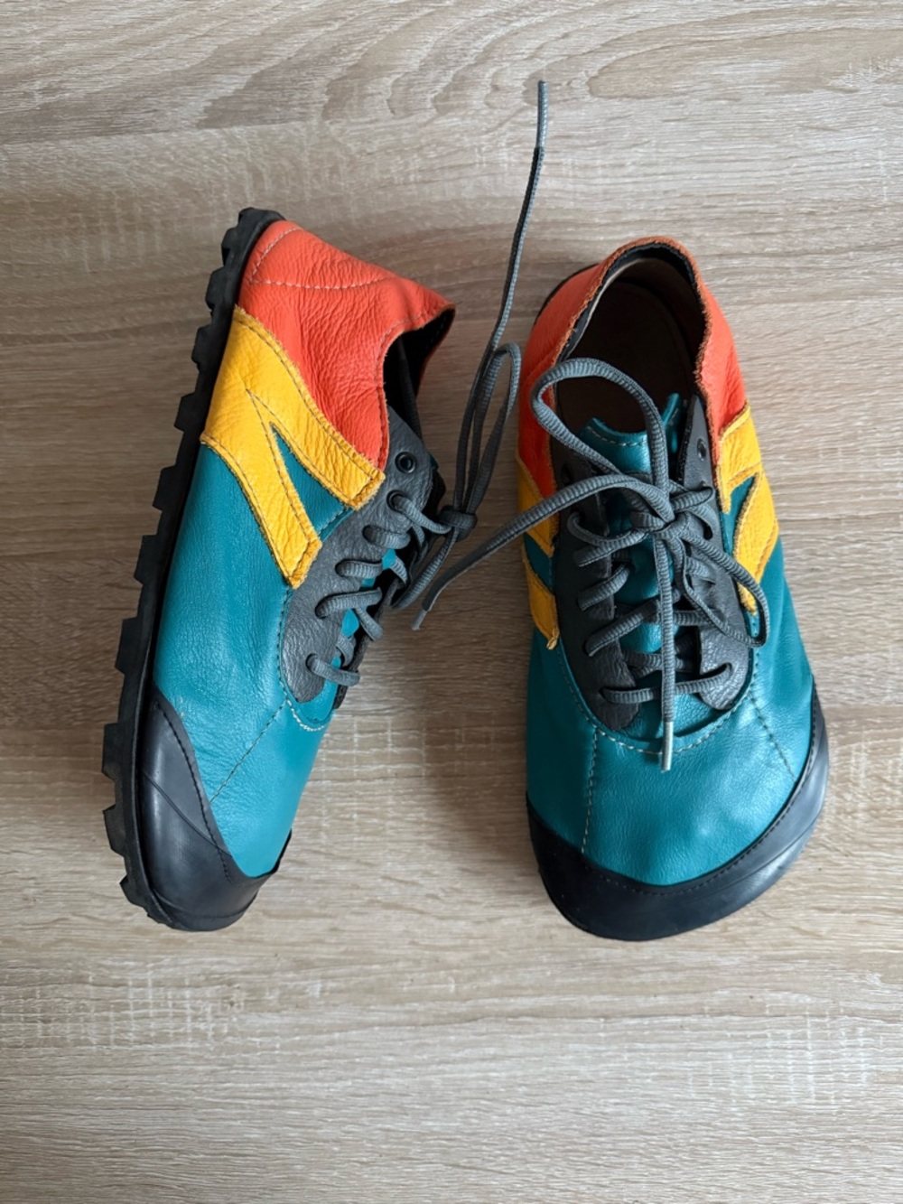 Softstar 8U Primal RunAmoc Athletic Trainers with megagrip sole